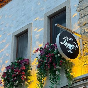 Alacati Zeynep